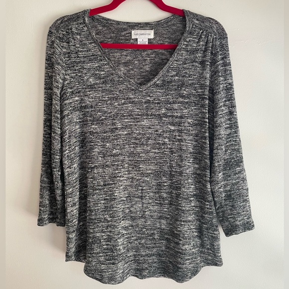 Liz Claiborne Tops - Liz Claiborne Black and Gray V-Neck Sweater